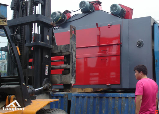 拋丸機(jī)裝車圖